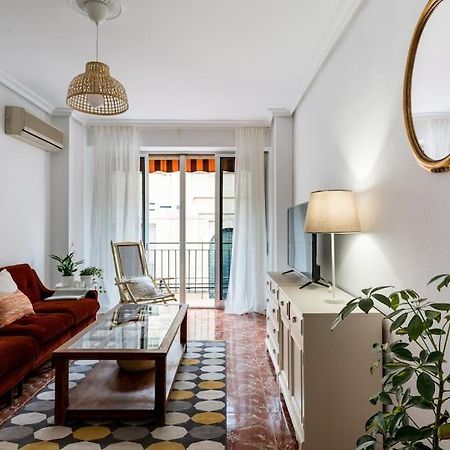 Santa Justa Urban Apartment Seville Luaran gambar
