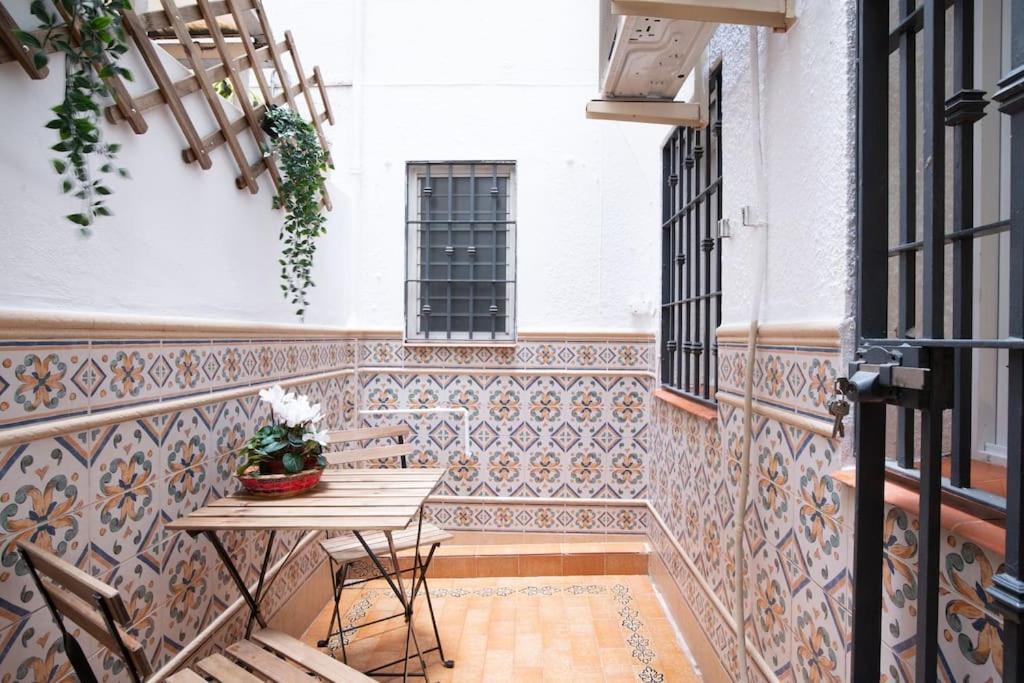 Santa Justa Urban Apartment Seville Luaran gambar