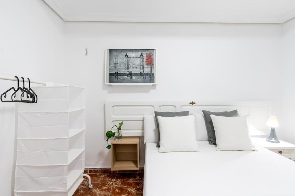 Santa Justa Urban Apartment Seville Luaran gambar